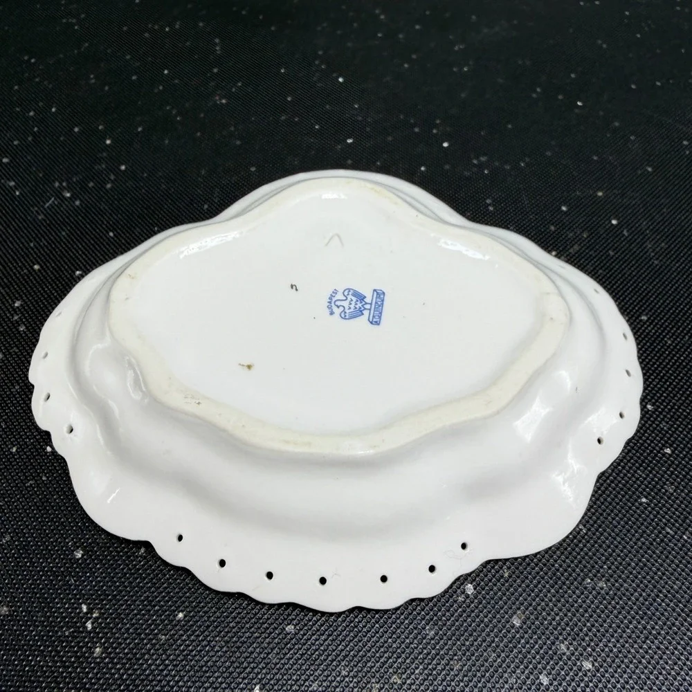 Aquincum Budapest Porcelain Trinket Dish Floral Gold Gilt Reticulated 5 Inch‎